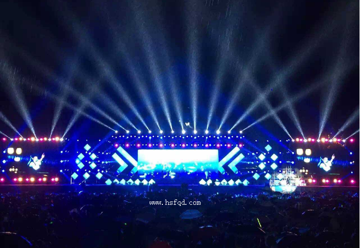 【燈光設(shè)備 380光速燈 COB面光燈 LED防水帕燈 晚會(huì)現(xiàn)場(chǎng)】